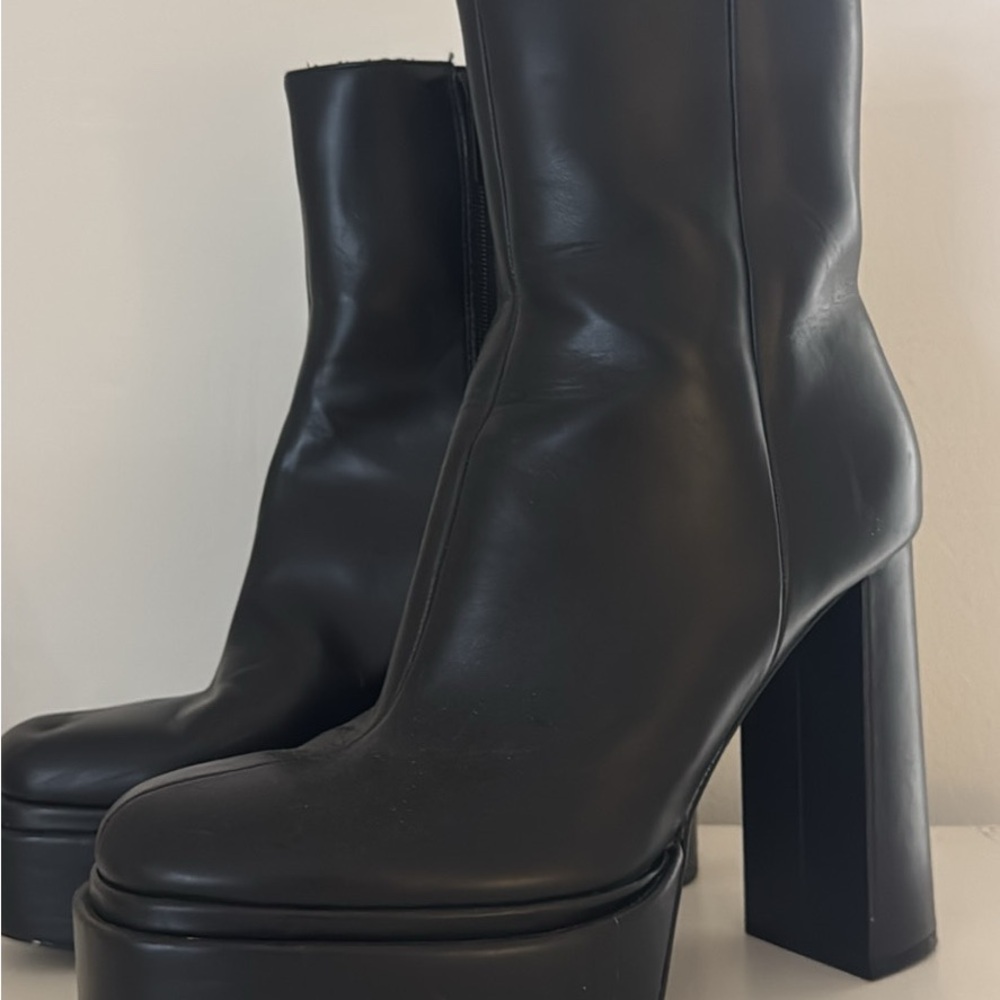 Zara Black Heeled Boots